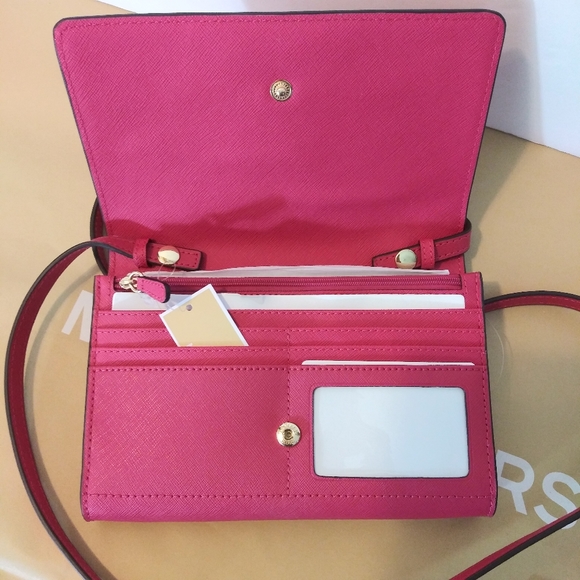 NWT MICHAEL KORS LARGE PHONE CROSSBODY BAG CASE CL - Picture 4 of 8